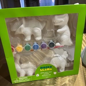 Paintable Dinosaur Toy kit